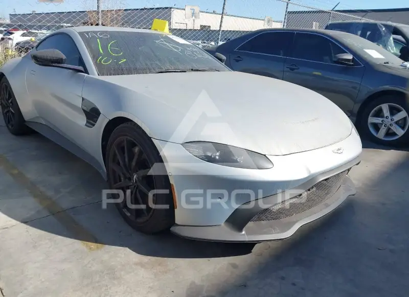 2020 Aston Martin Vantage фото