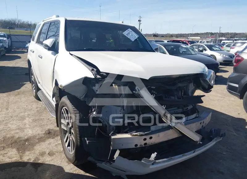 2020 Toyota 4 RUNNER photo