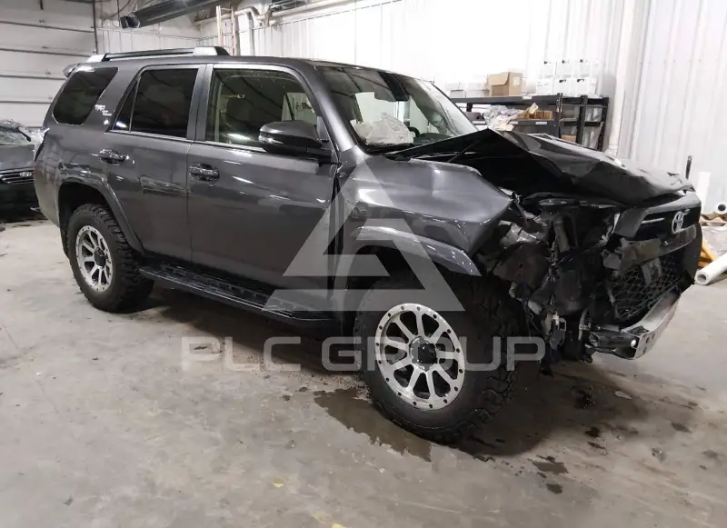 2020 Toyota 4 RUNNER фото