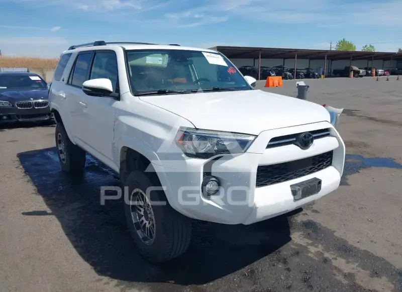 2020 Toyota 4 RUNNER photo