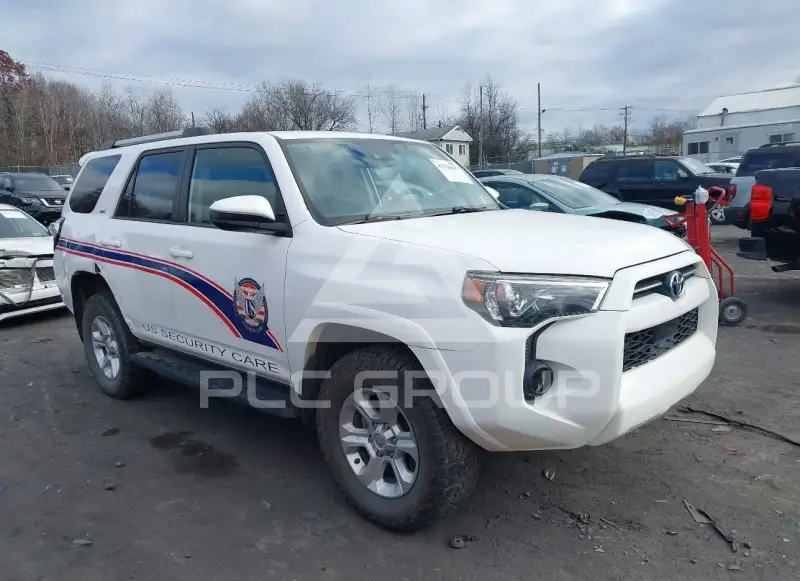 2020 Toyota 4 RUNNER фото
