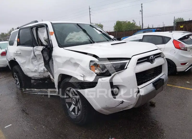 2020 Toyota 4 RUNNER фото