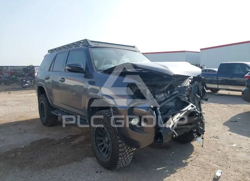 2020 Toyota 4 RUNNER фото
