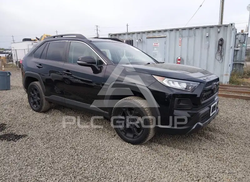 2020 Toyota RAV4 photo