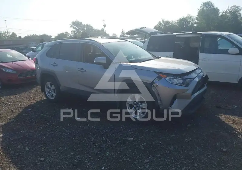 2020 Toyota RAV4 фото