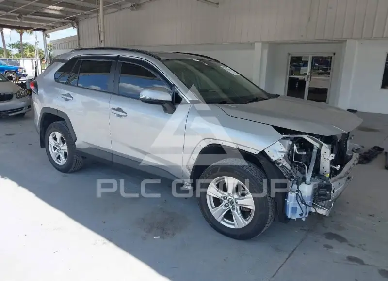2020 Toyota RAV4 фото