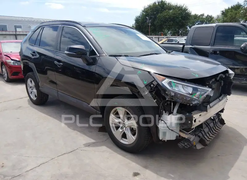 2020 Toyota RAV4 фото