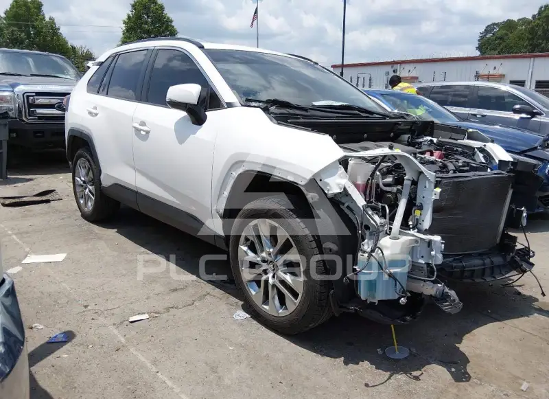 2020 Toyota RAV4 photo