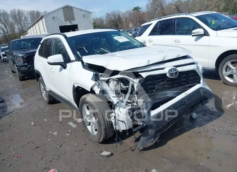 2020 Toyota RAV4 фото