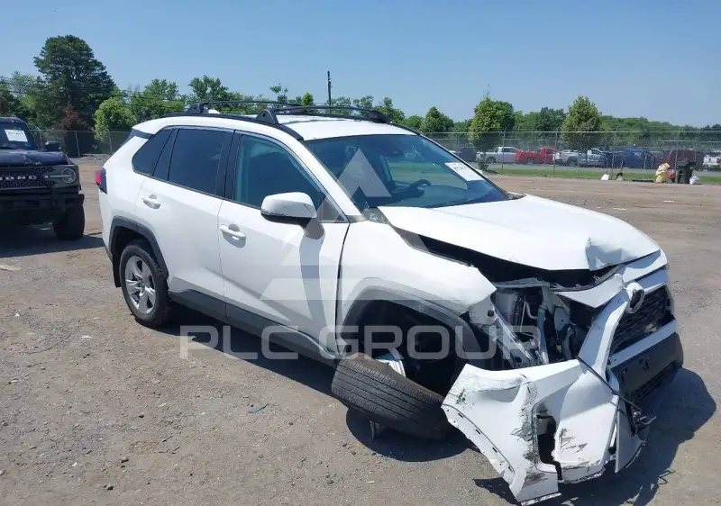 2020 Toyota RAV4 фото