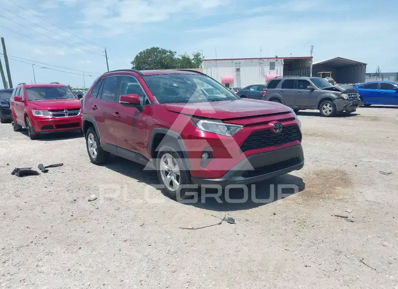 2020 Toyota RAV4 фото
