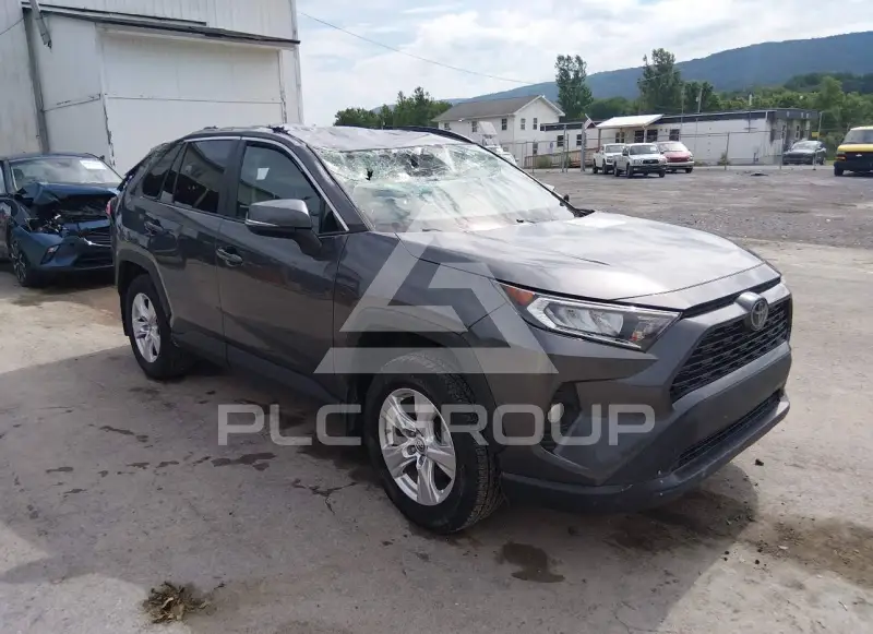 2020 Toyota RAV4 фото