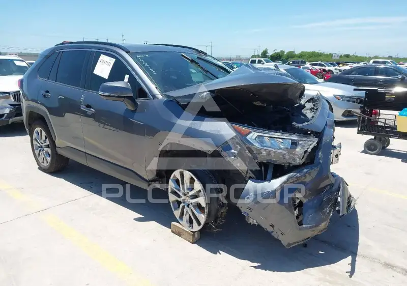 2020 Toyota RAV4 фото