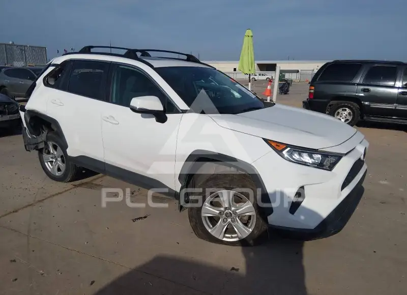2020 Toyota RAV4 photo