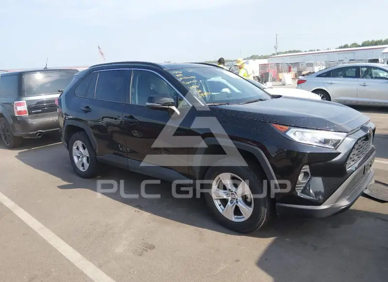 2020 Toyota RAV4 фото