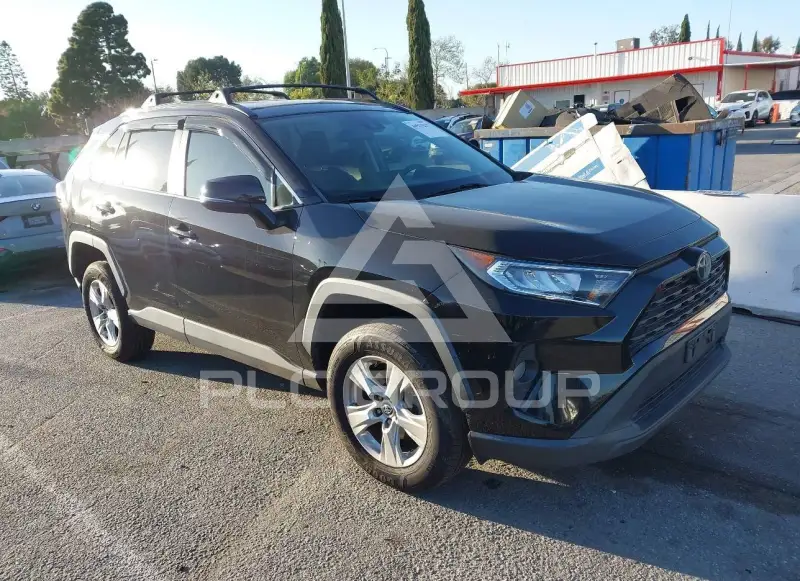 2020 Toyota RAV4 фото