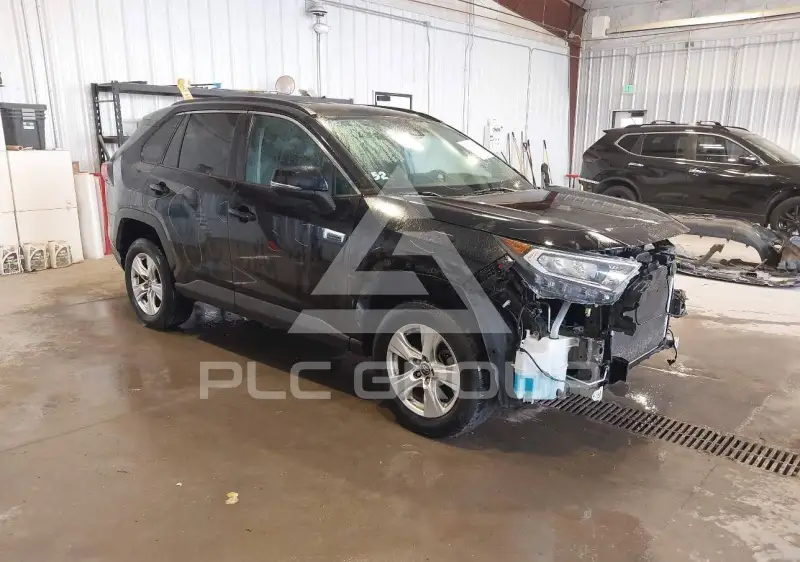 2020 Toyota RAV4 photo