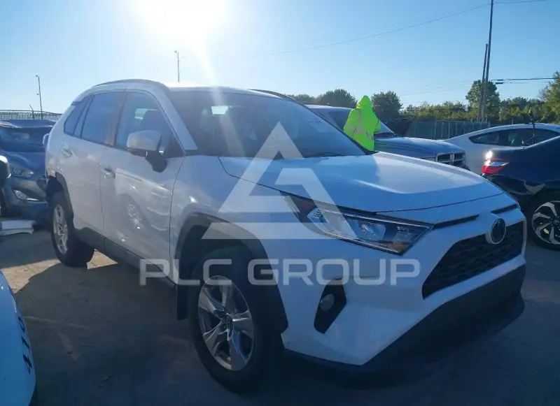 2020 Toyota RAV4 photo