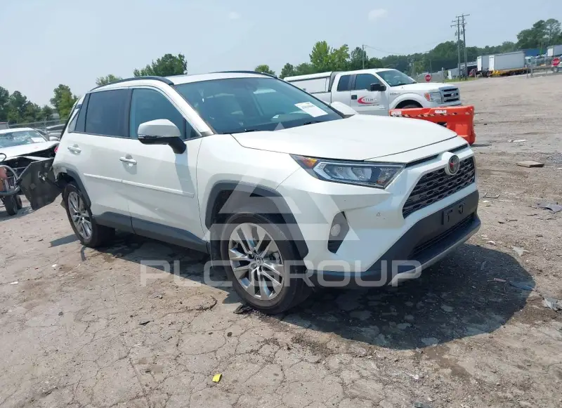2020 Toyota RAV4 photo