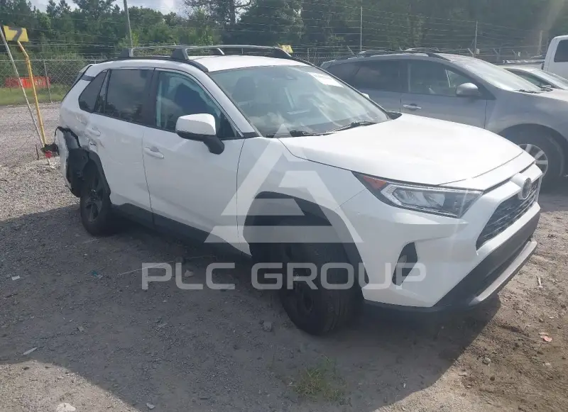 2020 Toyota RAV4 photo