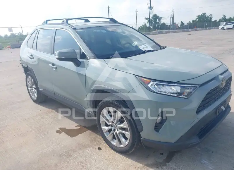 2020 Toyota RAV4 photo