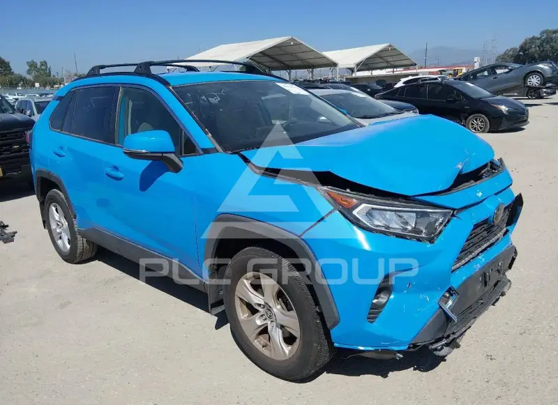 2020 Toyota RAV4 photo