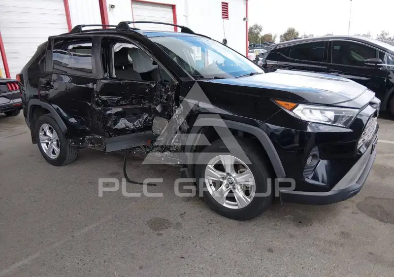 2020 Toyota RAV4 photo