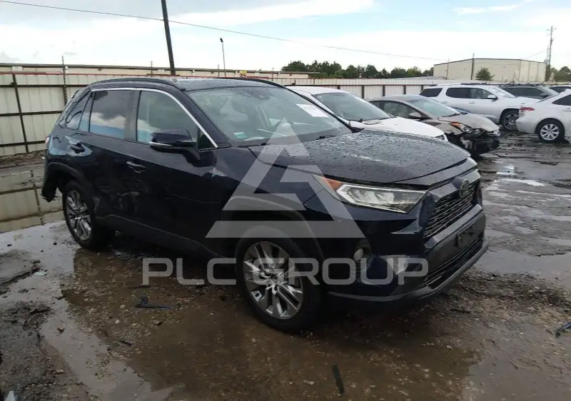 2020 Toyota RAV4 фото
