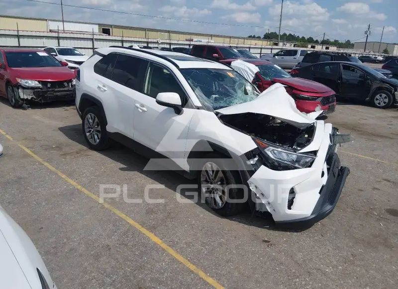 2020 Toyota RAV4 фото