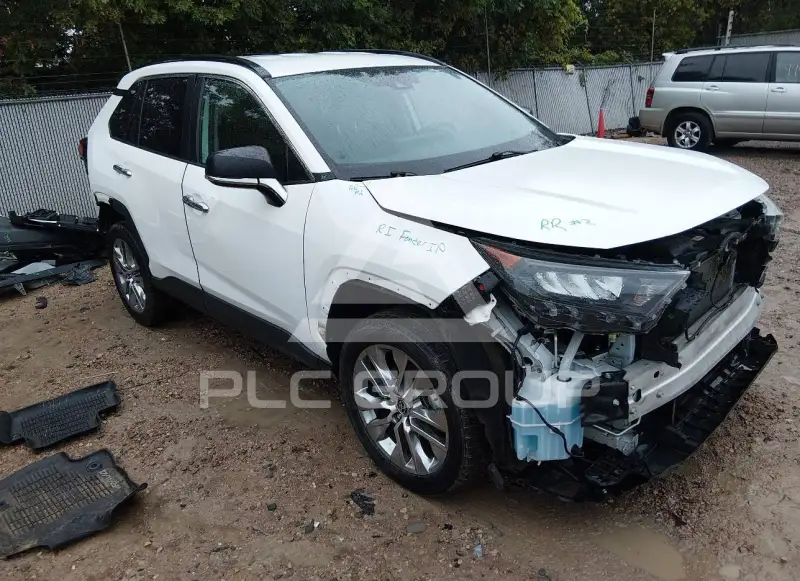 2020 Toyota RAV4 фото