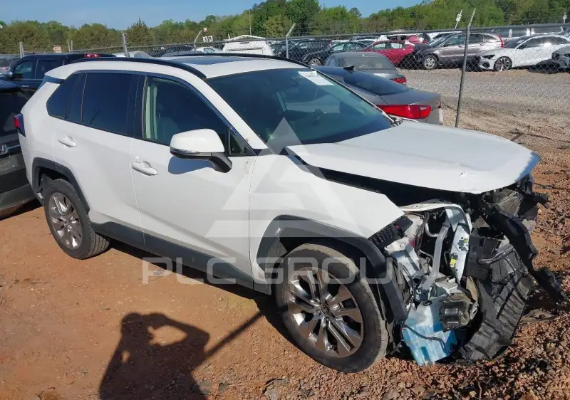 2020 Toyota RAV4 photo