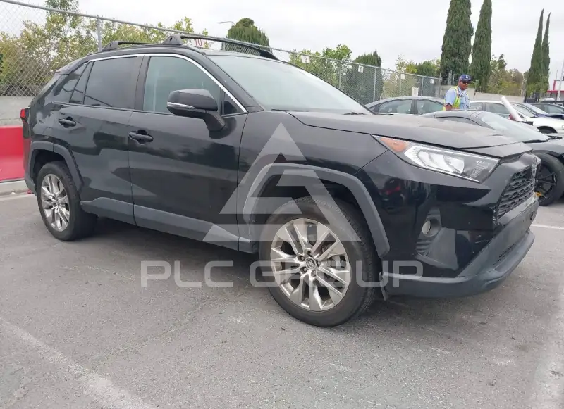 2020 Toyota RAV4 фото