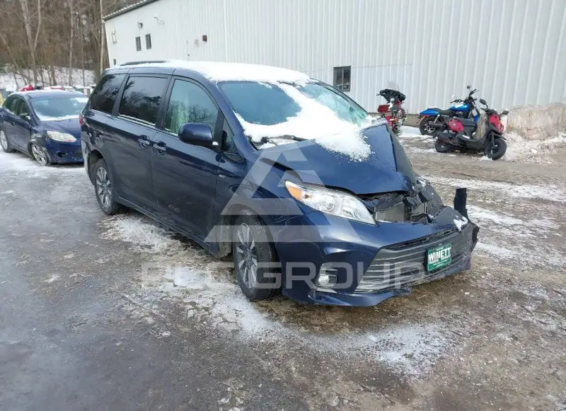 2020 Toyota SIENNA фото