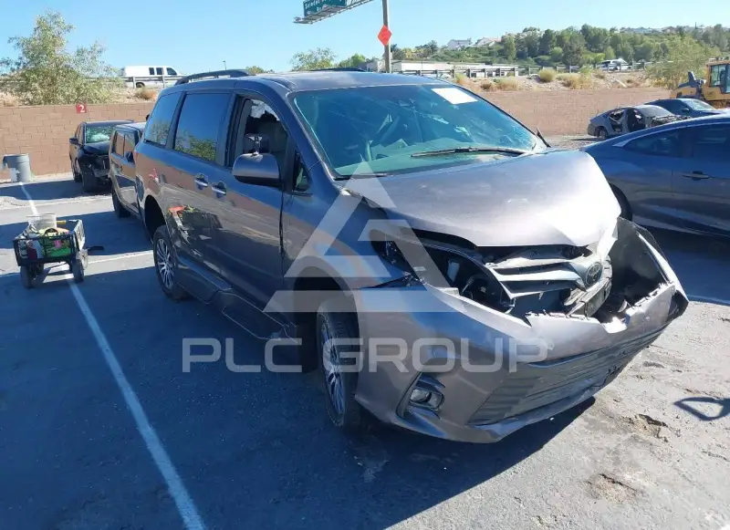 2020 Toyota SIENNA фото