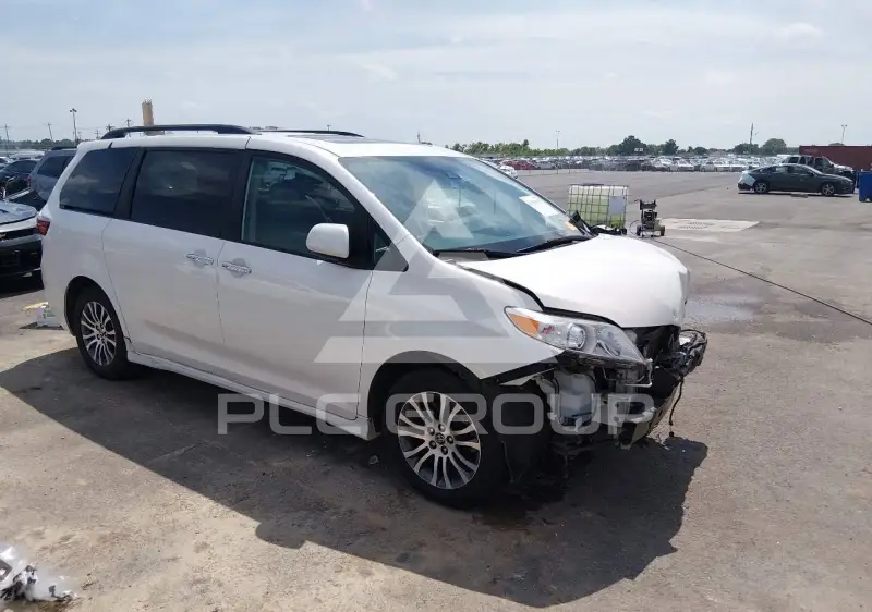 2020 Toyota SIENNA фото