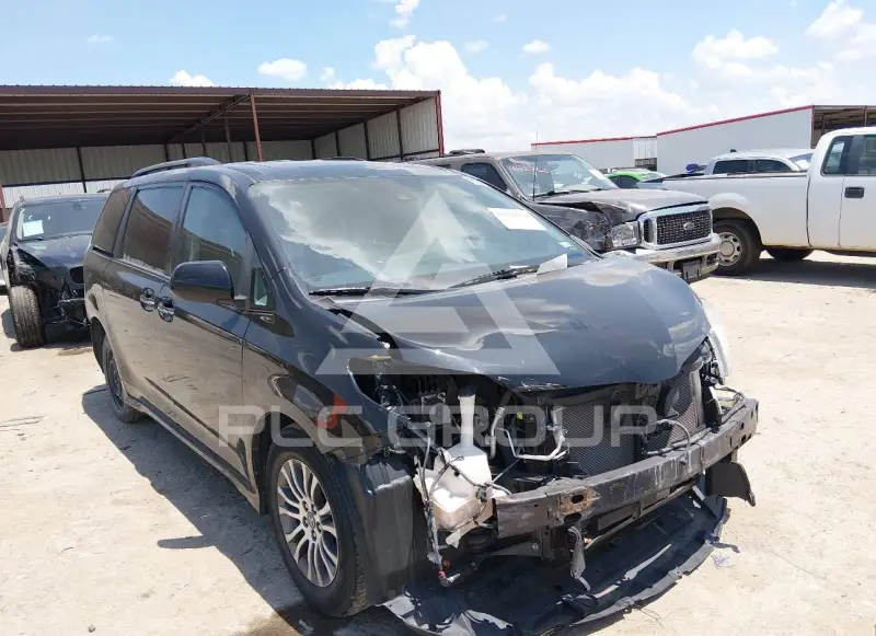 2020 Toyota SIENNA photo