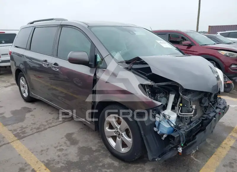 2020 Toyota SIENNA фото
