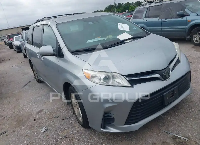 2020 Toyota SIENNA photo