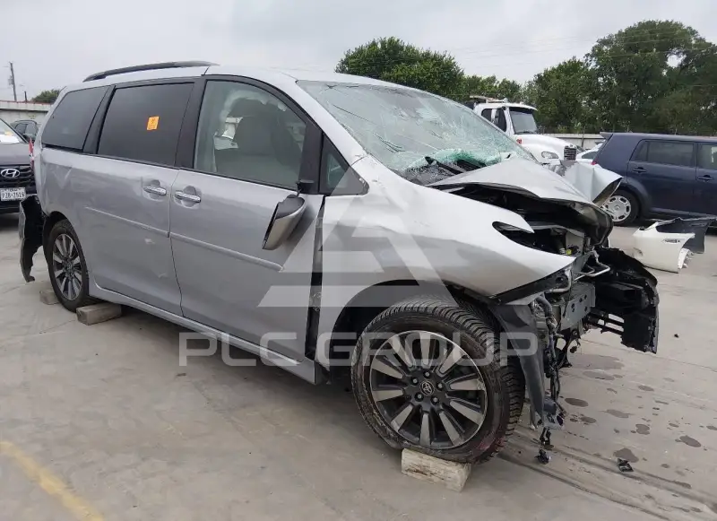 2020 Toyota SIENNA фото