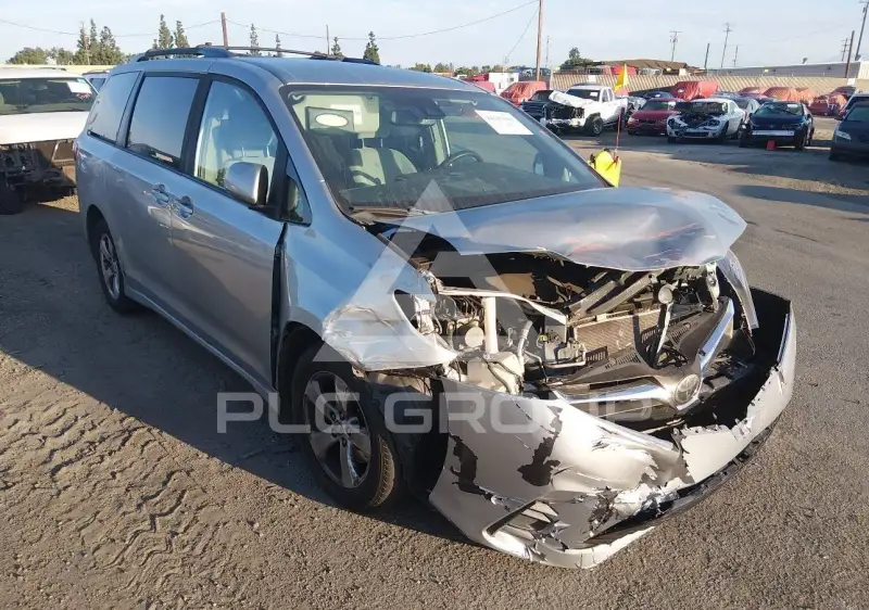2020 Toyota SIENNA фото