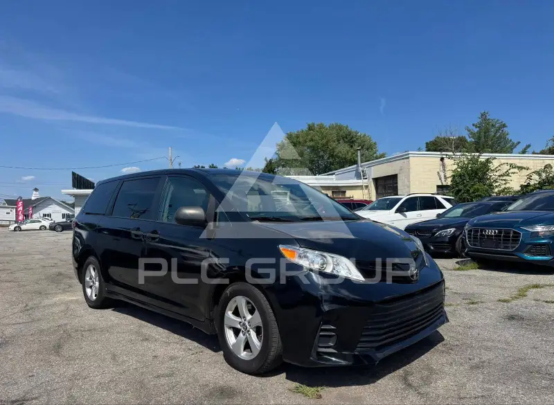 2020 Toyota SIENNA photo
