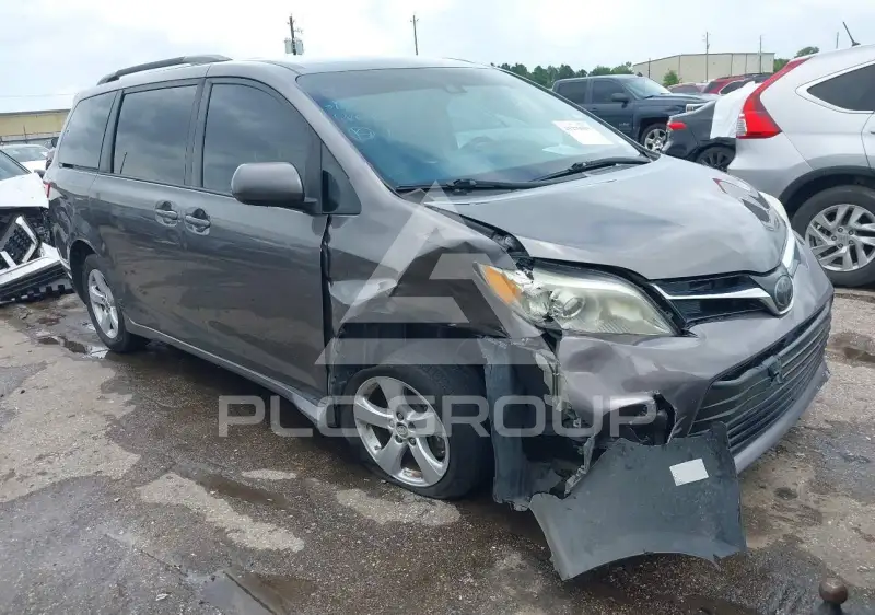 2020 Toyota SIENNA фото