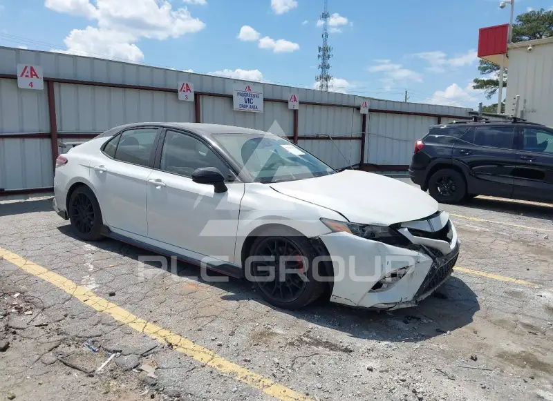 2020 Toyota CAMRY фото