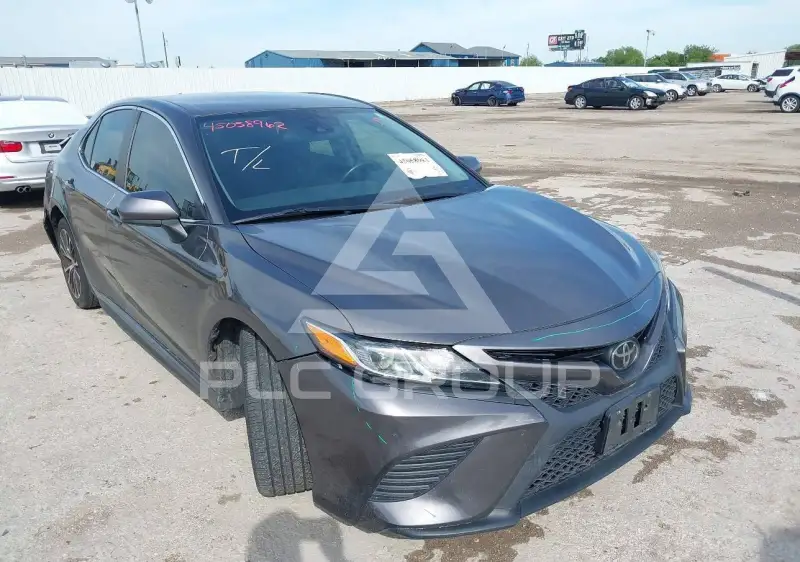 2020 Toyota CAMRY photo