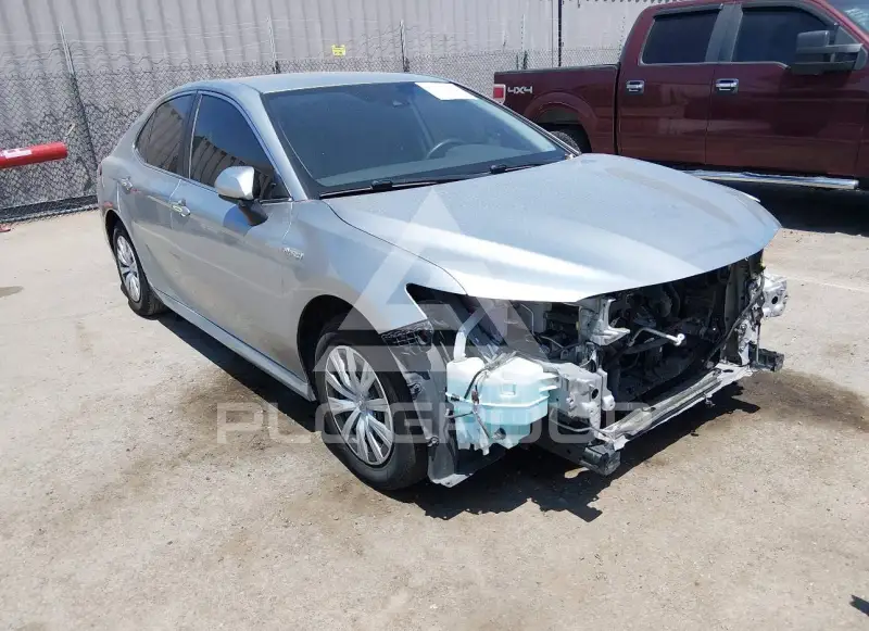 2020 Toyota CAMRY photo