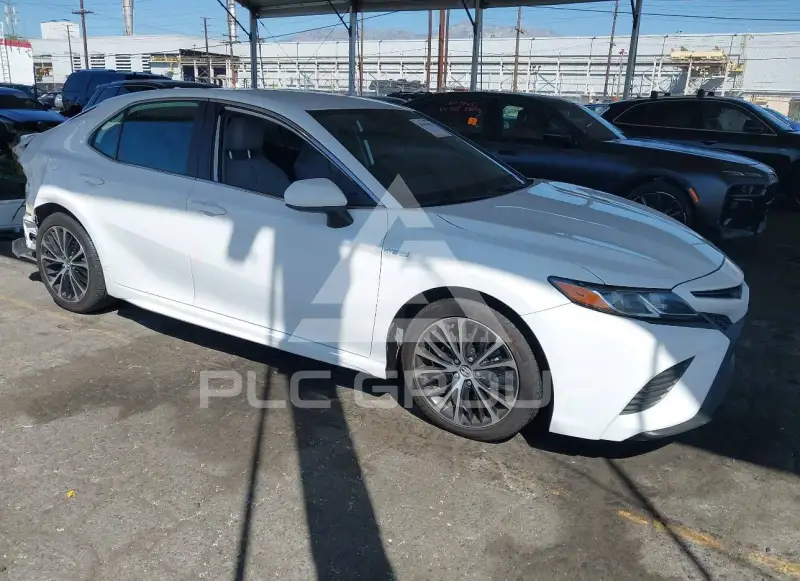 2020 Toyota CAMRY фото
