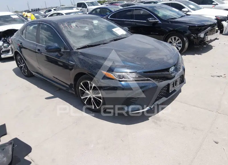 2020 Toyota CAMRY photo