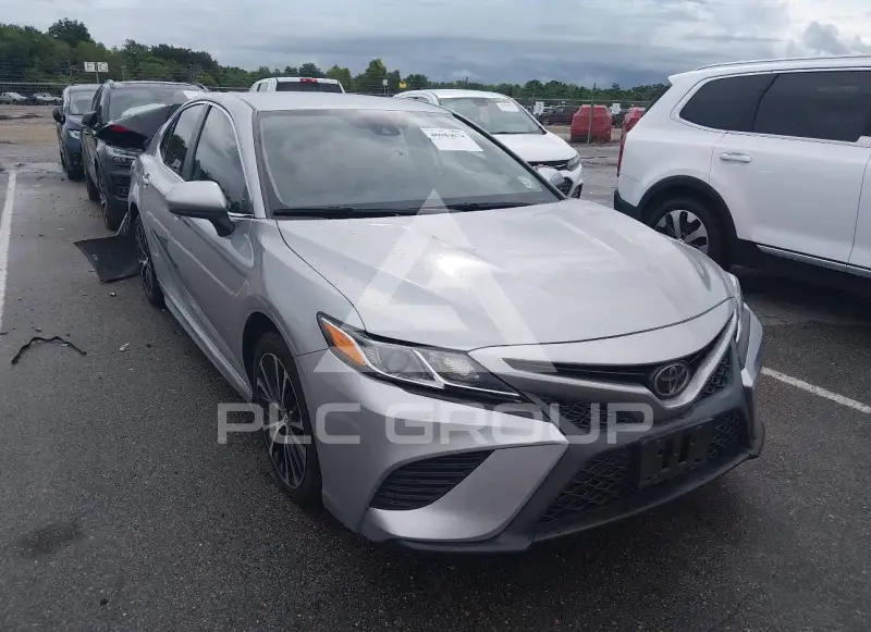 2020 Toyota CAMRY photo