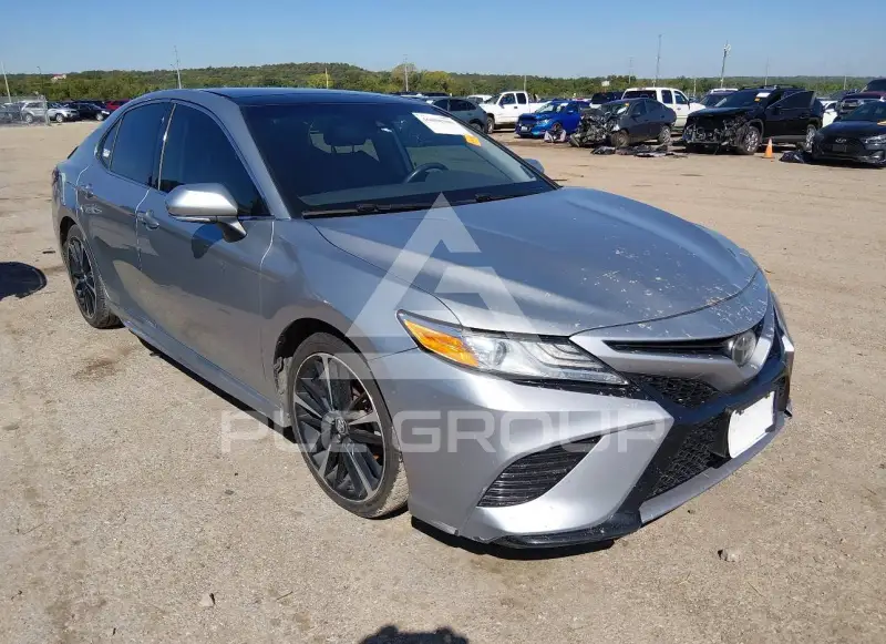 2020 Toyota CAMRY фото