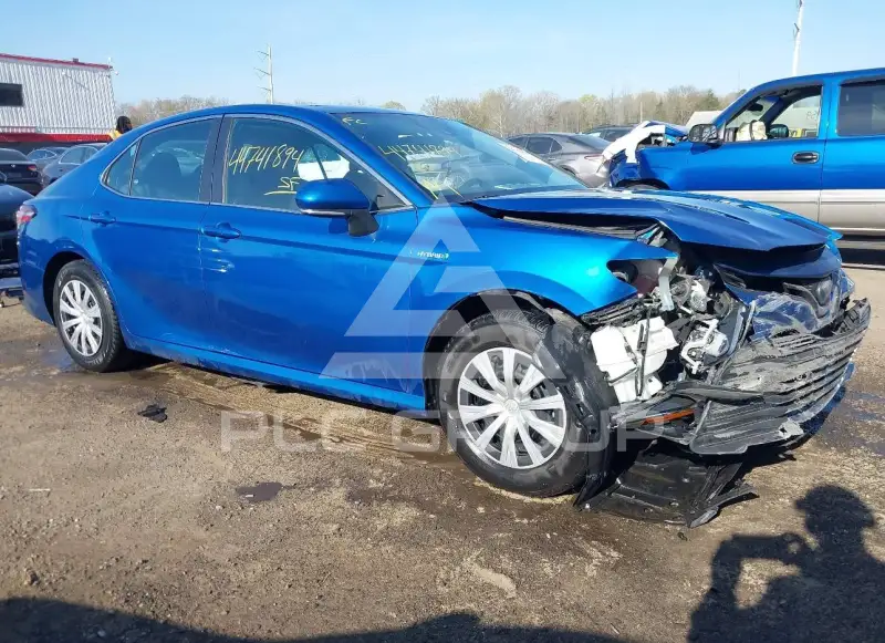 2020 Toyota CAMRY фото